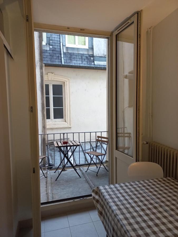 Le Carnot, A Deux Pas Du Centre Ville Besanzón Exterior foto